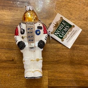 NWT Noble Gems by Kurt S Adler hand crafted Glass ornament of astronaut!